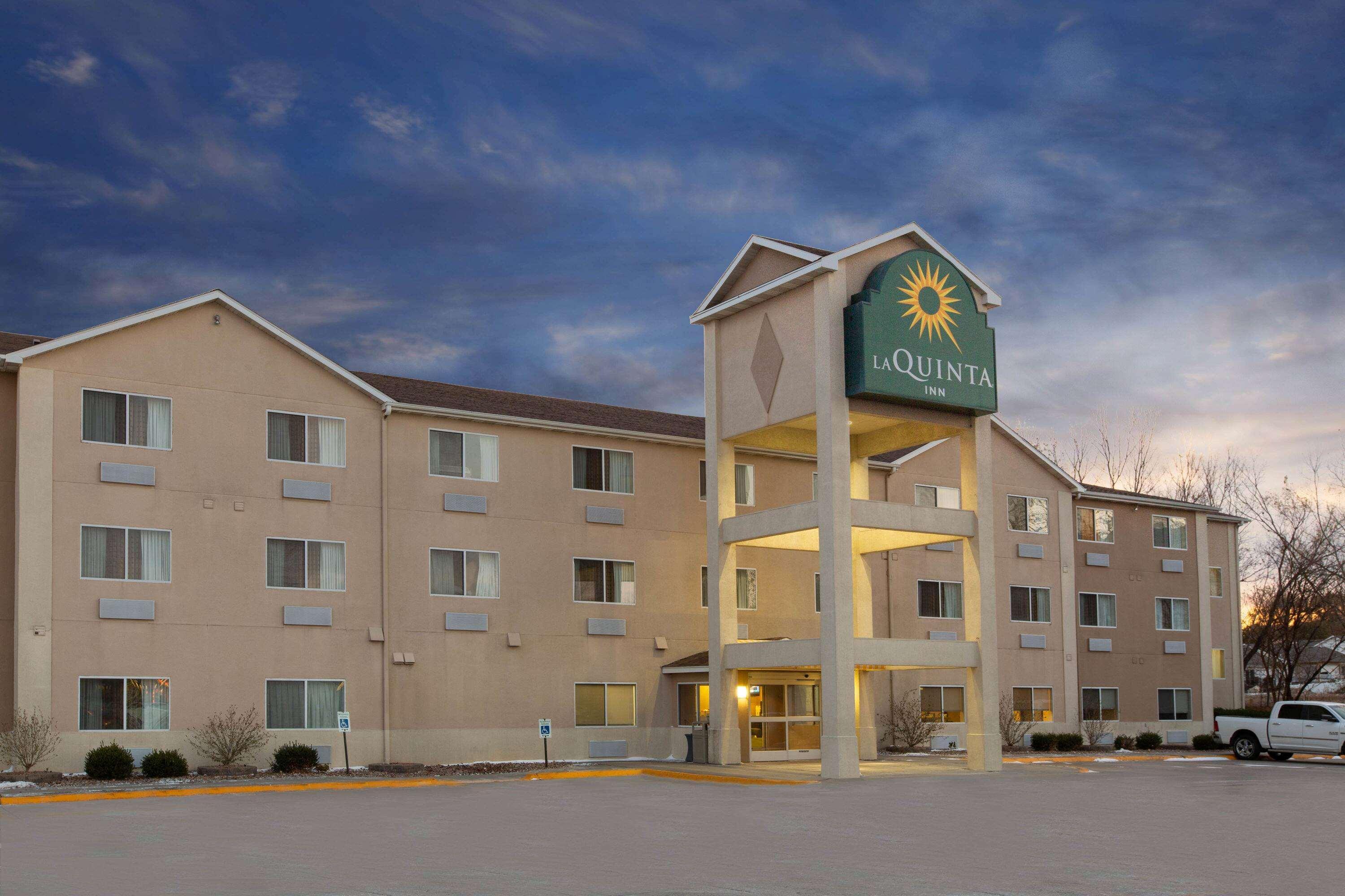 La Quinta Inn By Wyndham לינקולן מראה חיצוני תמונה